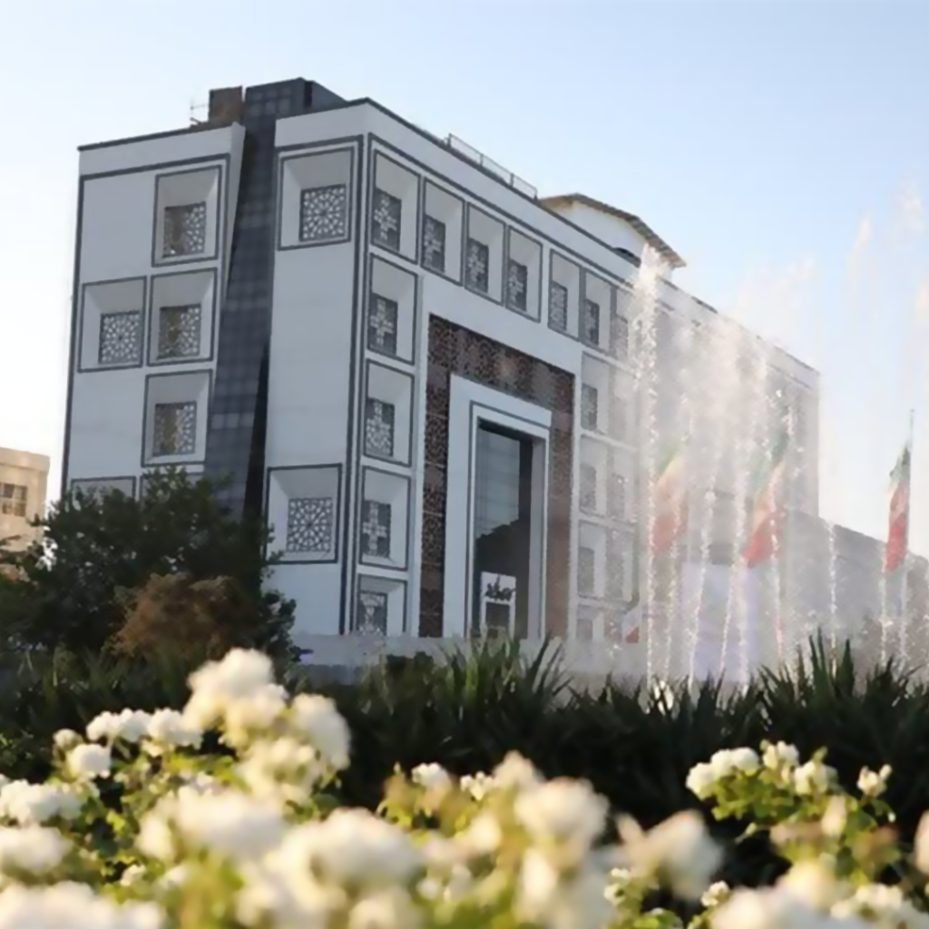 کتابخانه مرکزی هفت تیر مشهد(خانه هوشمند باستک)